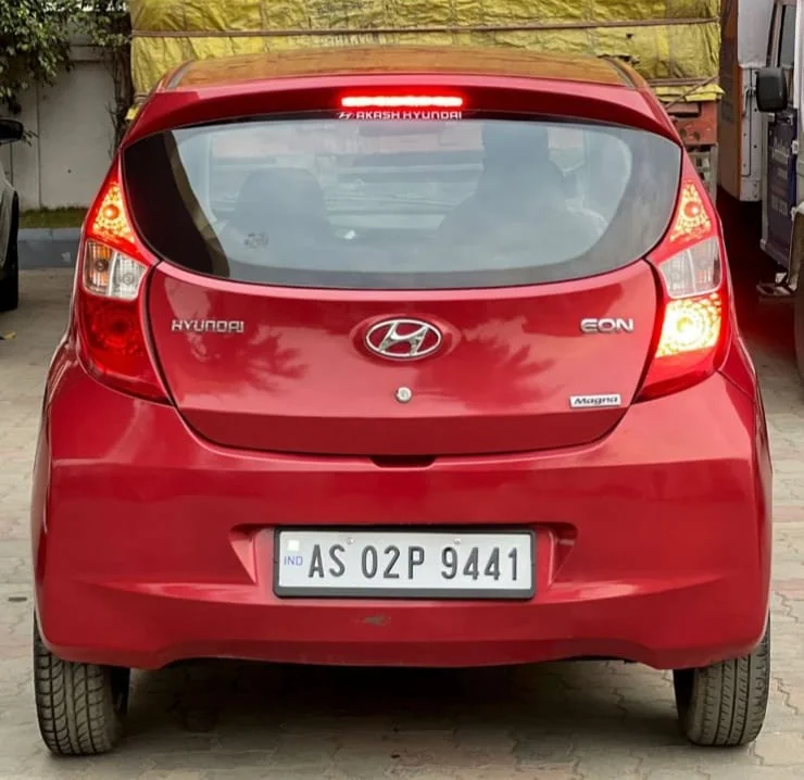 Hyundai EON - Thumbnail 5